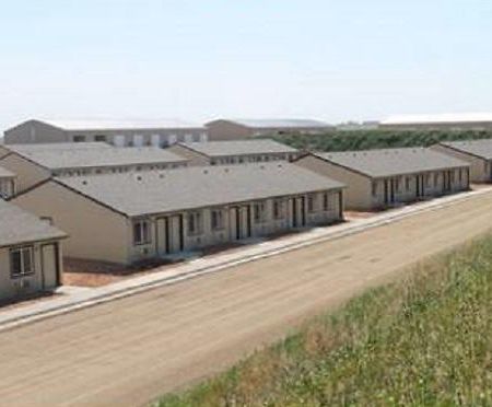 ווילסטון Prairie Suites Motel מראה חיצוני תמונה
